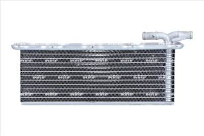 NRF 30991 - töltőlevegő-hűtő AUDI CUPRA SEAT SKODA VW