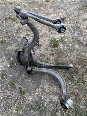 Audi A4, B9 csonkállvány, lengőkar komplett 8w0407559 8w0407560