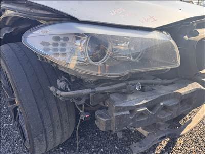 BMW F10 / F11 Kanyarkövető Xenon Fényszóró Pár