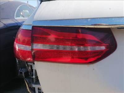 Mercedes E osztály W213 S213 kombi bal hátsó lámpa  a2139039500