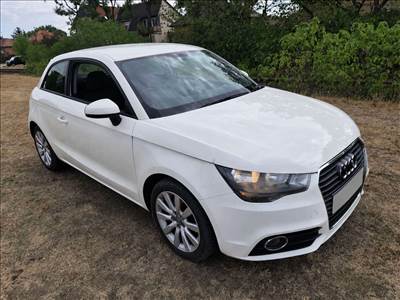 Audi A1 (8X) bontott alkatrészei