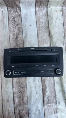 Autórádió CD fejegység - Skoda Octavia II 1.6 TDI 1Z0 035 161 F