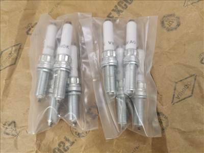 Gyári új gyertya Audi 3.0tfsi 2.9T vw Porsche  06m905606f