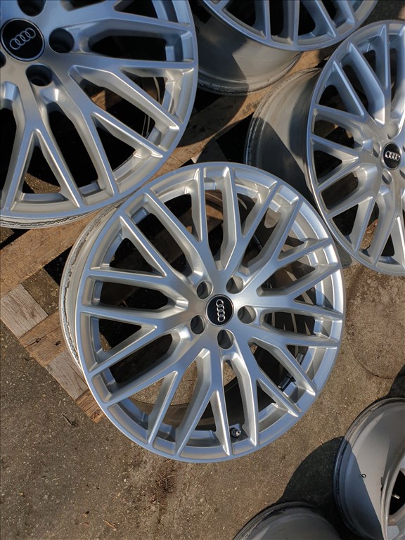 20" 5x112 Audi S-line 3. kép