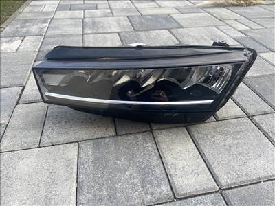 Skoda Octavia IV bal elso lampa 5e4941015