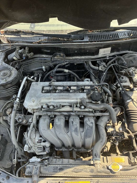 Toyota Corolla (E110) bontott alkatrészei 3. kép