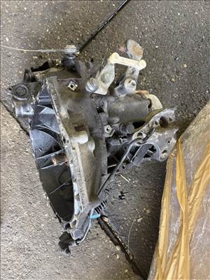 Peugeot 207 CC 120 VTi 20CQ74 manuális váltó 
