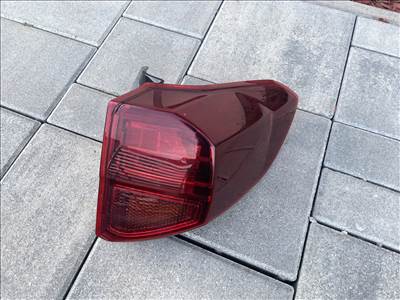 Suzuki Vitara (LY) jobb hatso lampa w4189