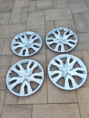 Toyota 17" dísztácskák