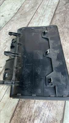 Középkonzol alsó burkolat - Audi A3 8P 2.0 8P0 864 138 B