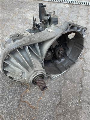 Volkswagen Transporter T5 Vw T 5.1 5 sebességes váltó 