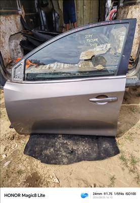Nissan Pulsar (C13) Bal első ajtó