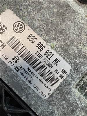 Volkswagen Golf V motorvezérlő  03g906021nk