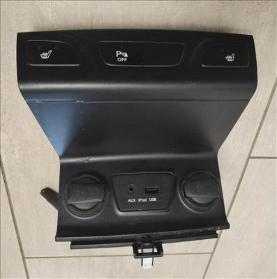 Hyundai Ix35 közép konzol ülésfűtés kapcsoló AUX Ipod USB aljzat  2s500tan 933102y800tan