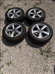  5x112 lyukosztású 18" újszerű (gyári felni) alufelni, rajta 225/55 újszerű Pirelli téli gumi 