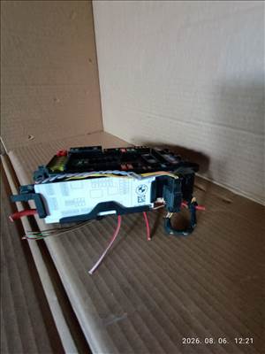 BMW 1 (F20., F21 biztosíték doboz  9228158