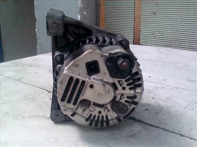 VOLVO S40 2000.06.01-2004.05.31 Generátor.benzines