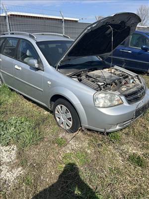 Chevrolet bontott alkatrészei vagy egyben bontásra eladó