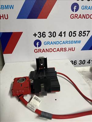 BMW X1 E84 akkumulátor pozitív saru / BST biztonsági saru biztosítékelosztóval 61146942972