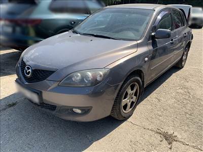 Mazda 3 (BK) bontott alkatrészei Z6