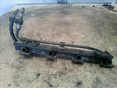 SUZUKI Baleno 1998.09.01-2002.12.31 Injektor befecskendező híd 