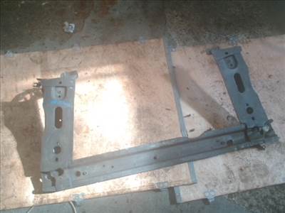 RENAULT SCENIC 03-06 Intercooler hűtő tartó
