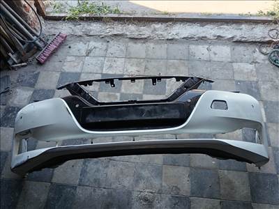 Nissan Leaf II első lökhárító 620705sh0a 620225sh0h