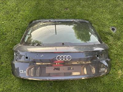 Audi Q5 (80A) csomagter ajto