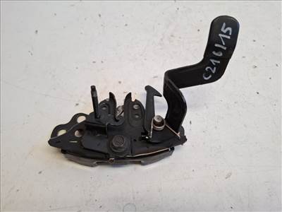 Nissan Juke (F15) motorháztető zár