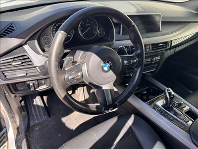 BMW X5 F15 M Sport kormány F1 váltófülekkel 