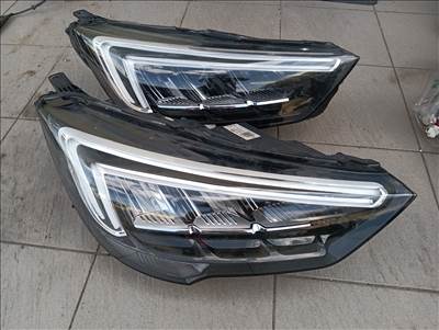 Opel Crossland X jobb LED fényszóró (39153539, YQ00709880)