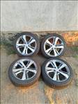  5x108 lyukosztású 17" újszerű Peugeot (gyári felni) alufelni, 225/45 újszerű Michelin téli gumi 