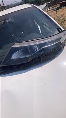 Opel Ampera bal oldali fényszóró