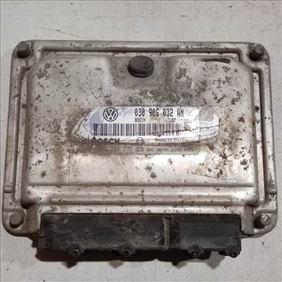 Volkswagen Polo 6N1, Seat Ibiza 6L1, Cordoba 1,4 8v benzin motorvezérlő  Bosch 0261206772 , 030906032AN