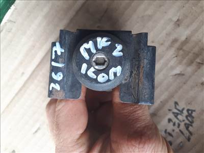 Ford Mondeo Mk2 kombi csomagtér zárbetét kulcs nélkül