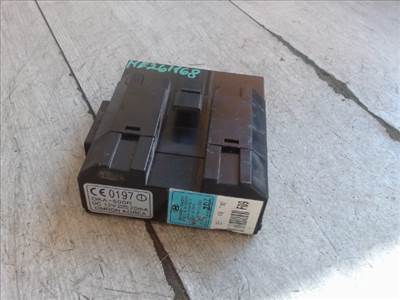HYUNDAI TRAJET Komfort elektronika
