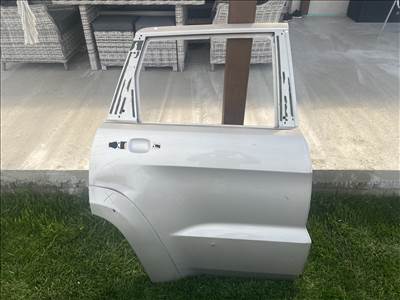 Jeep Grand Cherokee WK2 jobb hatso ajto