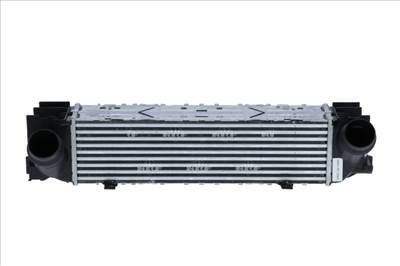 NRF 309028 - töltőlevegő-hűtő BMW