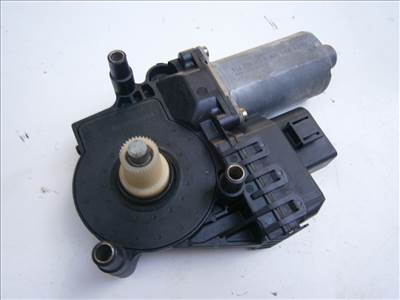 Audi A6 (C5 - 4B) bal első ablakemelő motor 0130821775