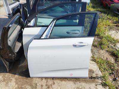 BMW F45 Active Tourer / F46 Gran Tourer bal első ajtó üresen