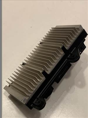 BMW E65 E66 730d 740i 745i 750i gyári Hella Powermodul energiagazdálkodás modul 6957026 61356957026