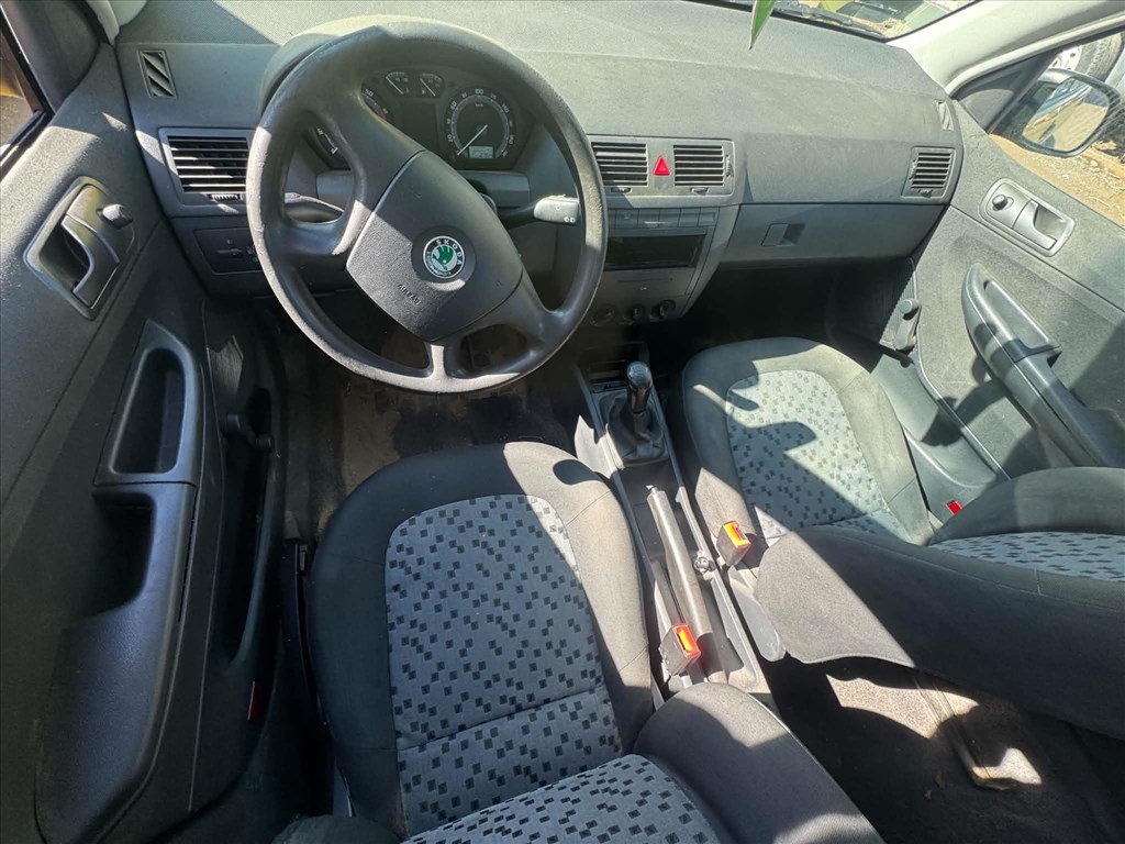 Skoda Fabia I 1.2 -BME- bontott alkatrészei 4. kép