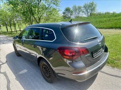 Opel Astra J 1.7 CDTi Bontott alkatrészei Sports Tourer A17DTS