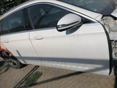 Mercedes E osztály W213 jobb első ajtó  a2137200205