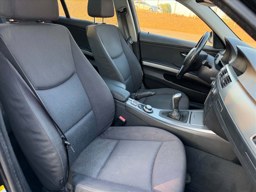Eladó BMW 330xd (2993 cm³, 231 PS) (E90, E91, E92, E93) 8. kép