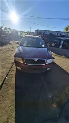 Skoda Octavia II bontott alkatrészei