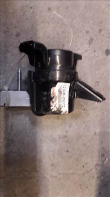 Toyota RAV4 (XA30), Toyota RAV4 (XA40) motortartó bak  1230526072