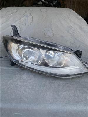 Nissan Pulsar (C13) Fényszóró 2601018066
