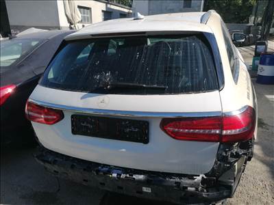 Mercedes E osztály W213 (S123) kombi csomagtérajtó  a2137400105