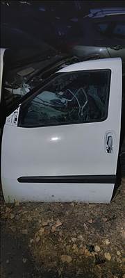 Fiat Doblo II bal első ajtó 